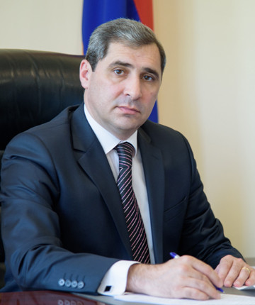 Մհեր Անանյան